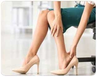 چرا کفش پاشنه بلند دشمن سلامت پاست؟ راهنمای انتخاب ارتفاع استاندارد و ایمن